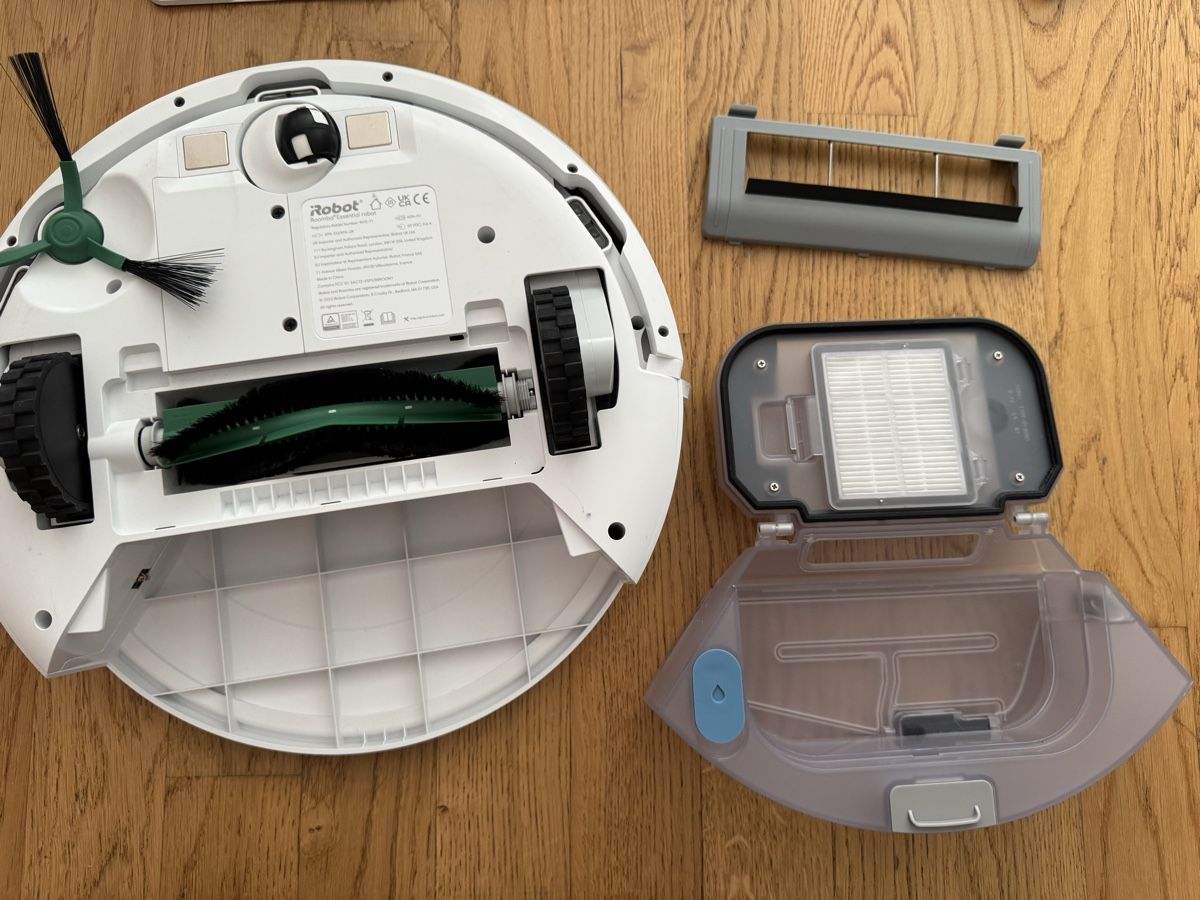 Irobot Aspirapolveri & Accessori: iRobot Roomba Combo Essential – Saug- & Wischroboter – Nuovo (secondo la descrizione) da Rüegsauschachen venduto da nai_2jfm 3