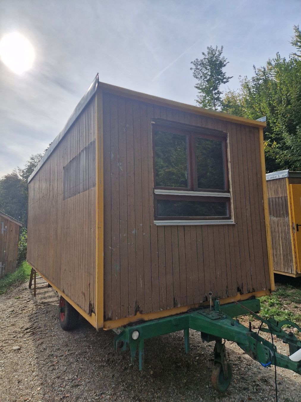 Anhänger: Bauwagen Holz  – Gebraucht aus Sumiswald von ForstCounty