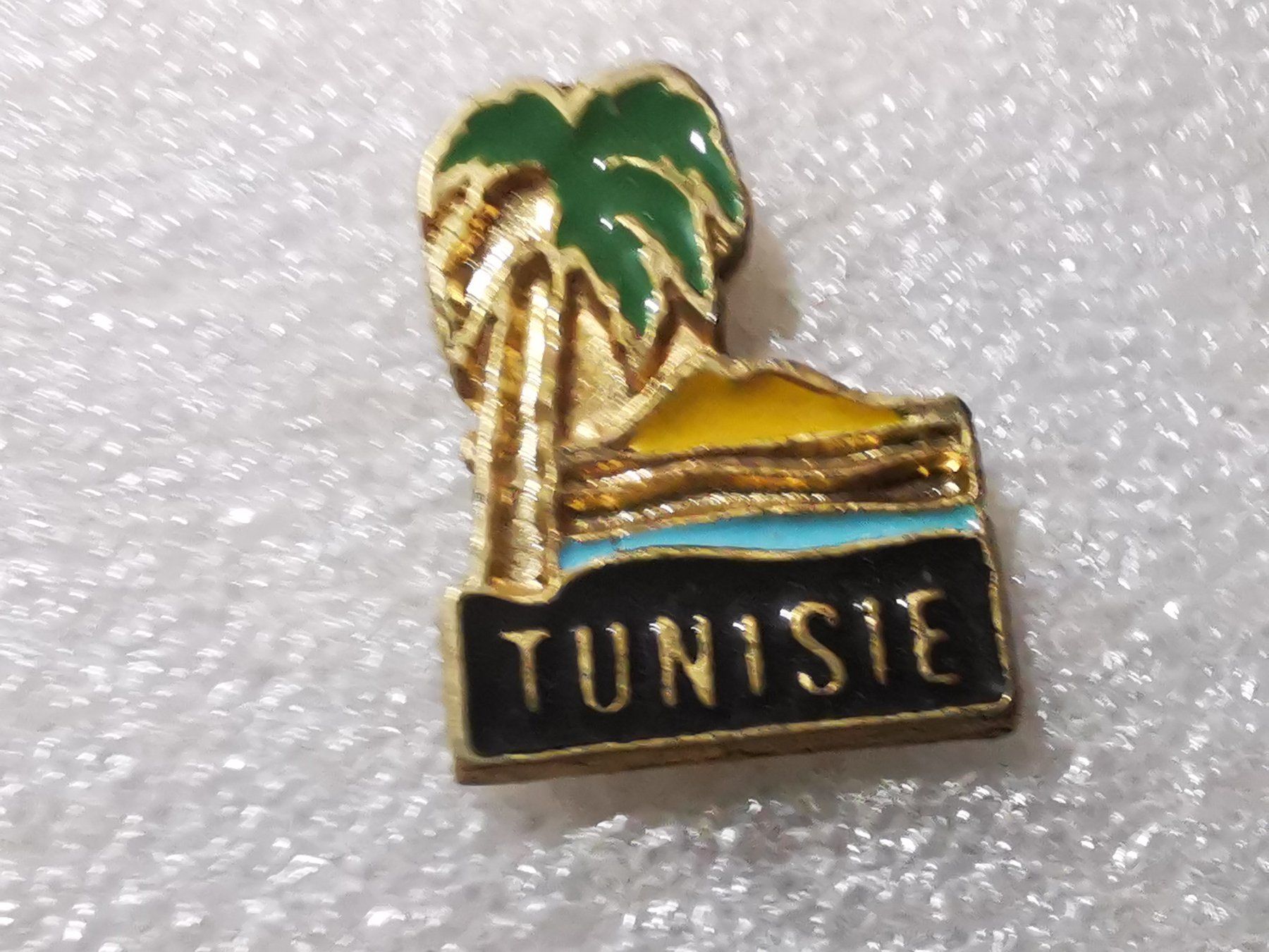 Plaquettes & Badges: Ansteckpin 101: Tunisie – D'occasion à Oppligen par Pin-Fall-Shop