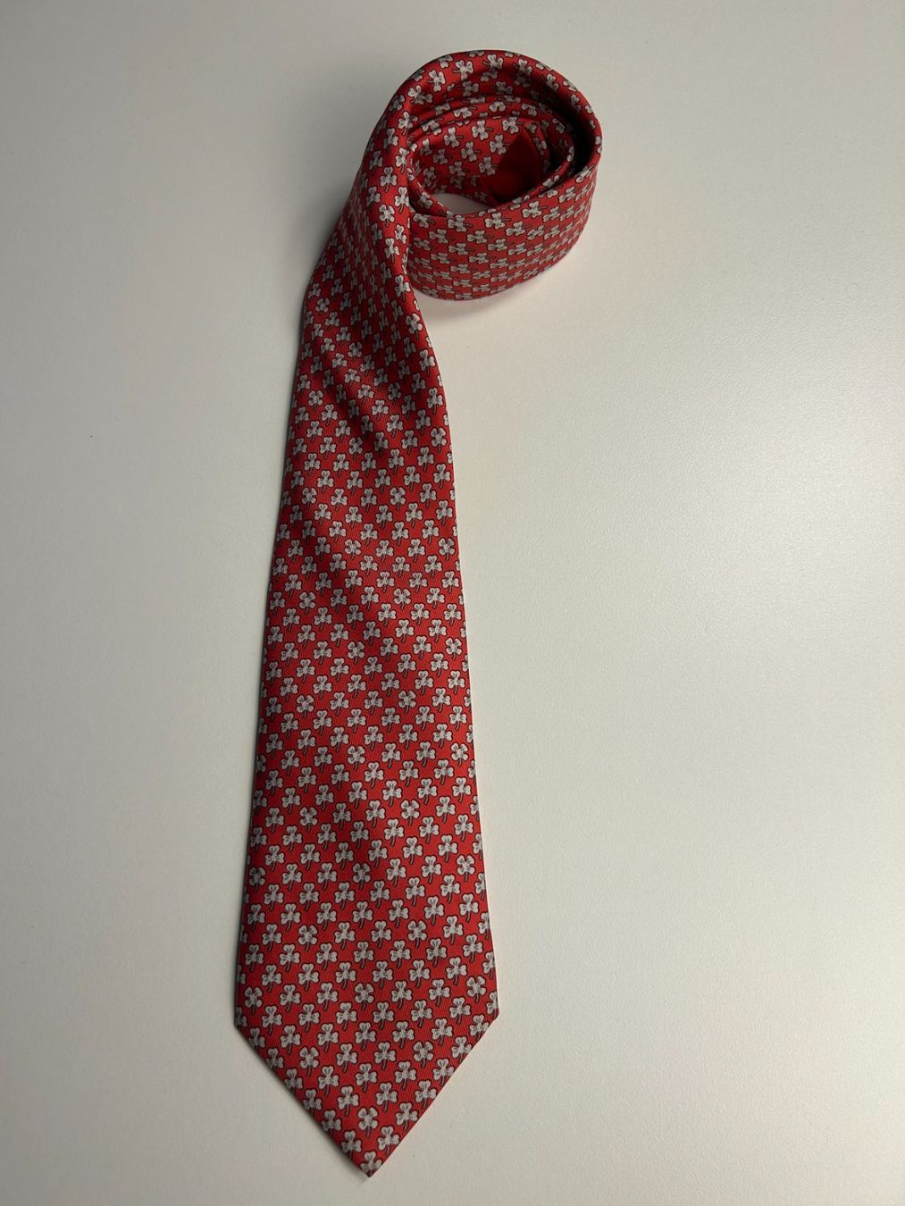 Hermès Cravatte: Hermès Kleeblatt Krawatte – Nuovo (secondo la descrizione) da Bern venduto da kurtikobolt74 1