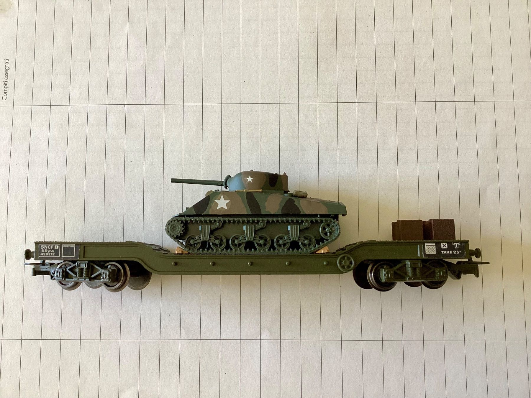 Roco Trains électriques: Jouef, Güterwagen der SNCF mit Panzer Sherman. – Neuf (Voir description) à Vacallo par G1965