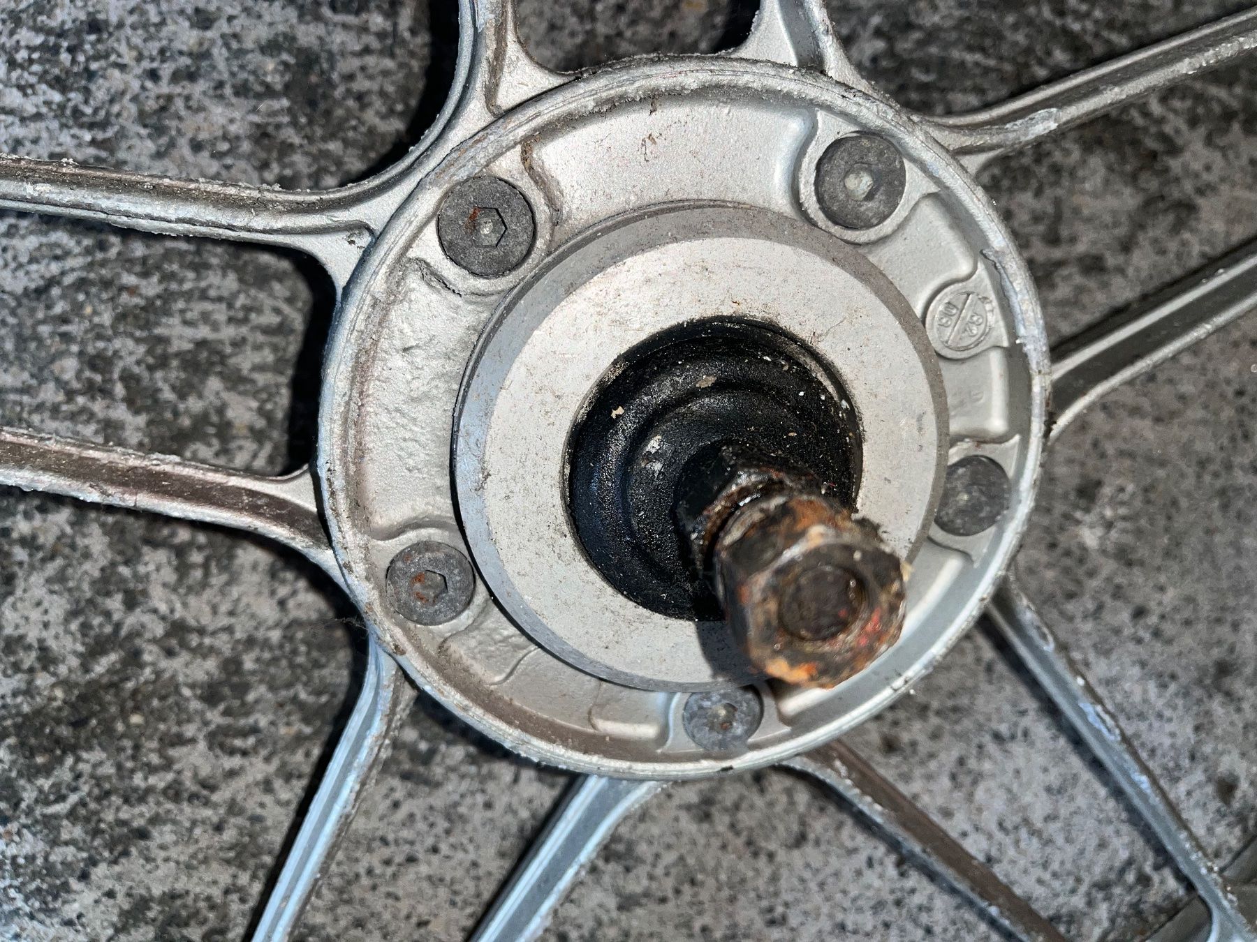 Puch Parti ricambio per ciclomotori: Puch Maxi/X30 Gussfelgen Hinterrad – Usato da Fahrni b. Thun venduto da berger_tuning34 3