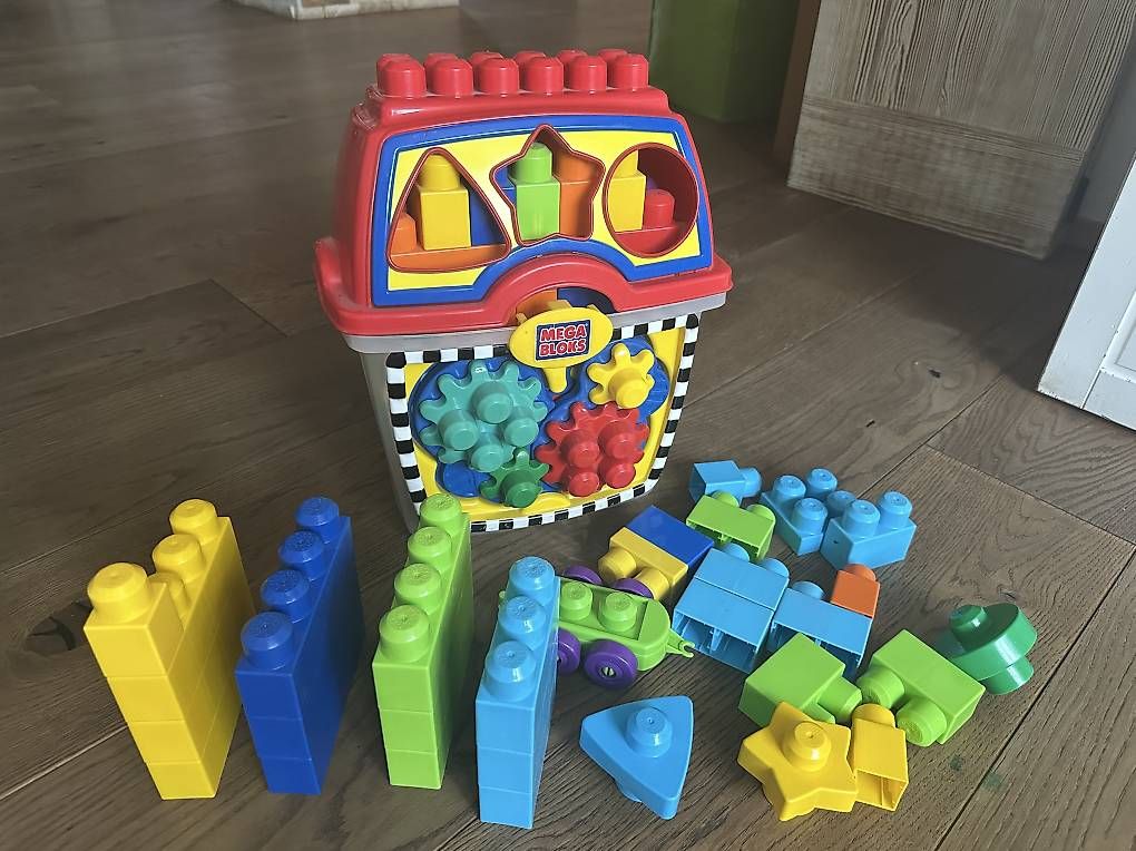 Giocattoli: Mega Bloks box – Usato da Wettingen venduto da Violete01