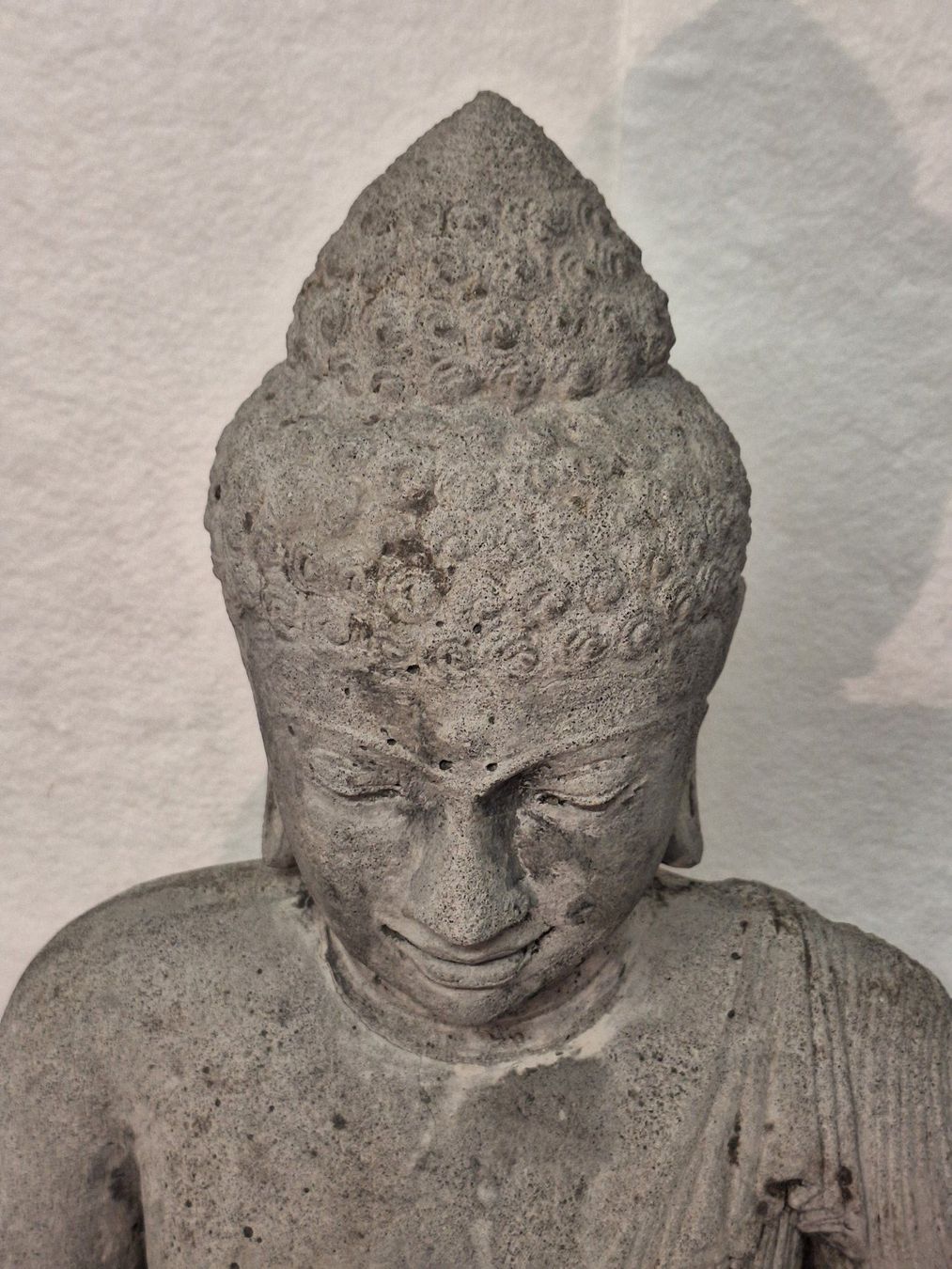 Skulpturen & Statuen: Grosser stehender Buddha Dharmachakra Steinguss – Gebraucht aus Zürich von raro-quasi-2026 1