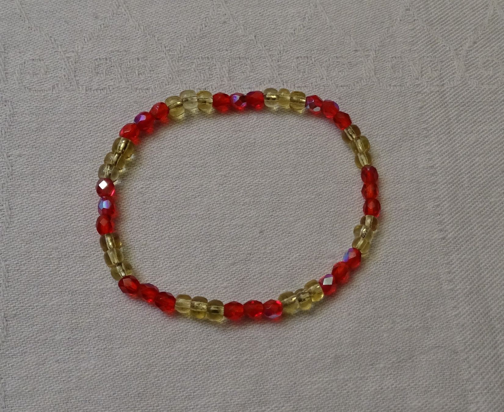 Bracciali & Braccialetti: ***TOP*** Armband Perlen Rot-Gold ***TOP*** – Nuovo (secondo la descrizione) da Zofingen venduto da Felix459
