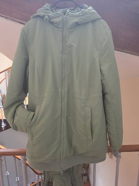 C&A Jacken: Wintertragejacke grün L – Gebraucht aus Zürich von bansi13 1