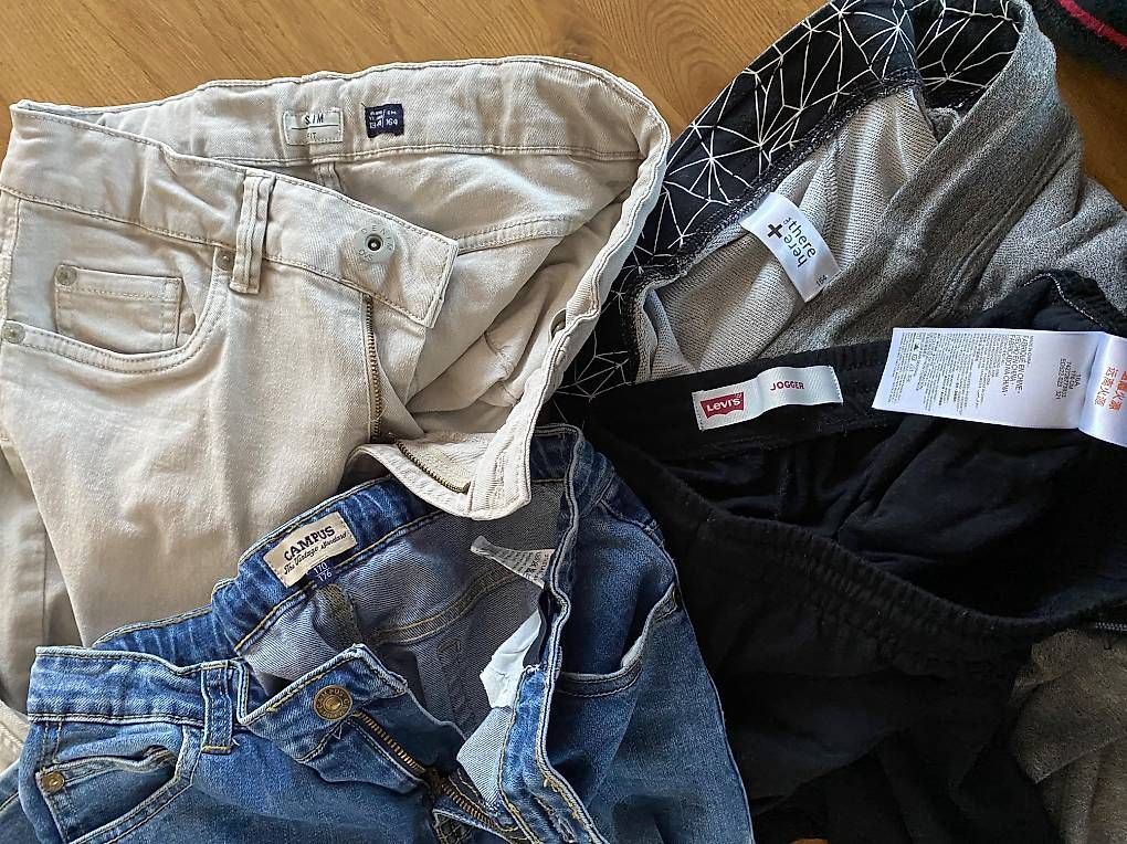 Lotti & Set di vestiti: Kleider-Paket in Top Zustand, Gr.164 – Usato da Iffwil venduto da tan_l2nr 4
