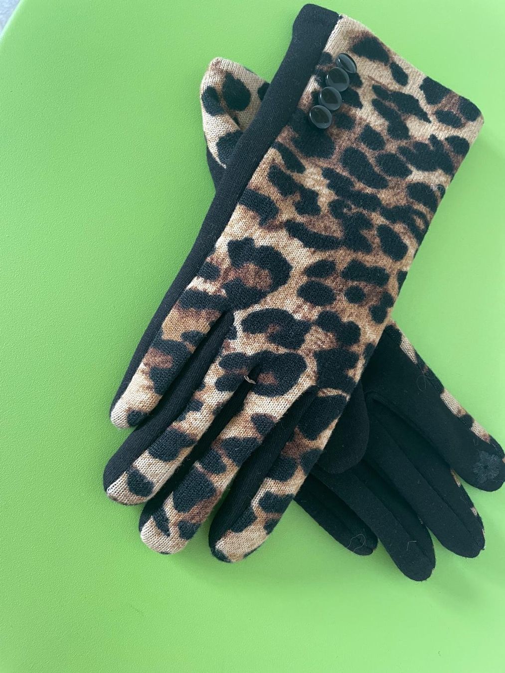 Guanti & manicotti: Neue Handschuhe mit Leo-Muster (Stretch) – Nuovo e nell'imballaggio originale da Meilen venduto da sho_vct5