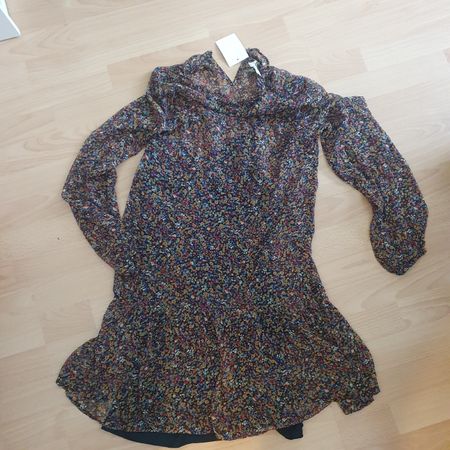 ungetragenes Sommerkleid mit Blumenmuster, Grösse 36👗
