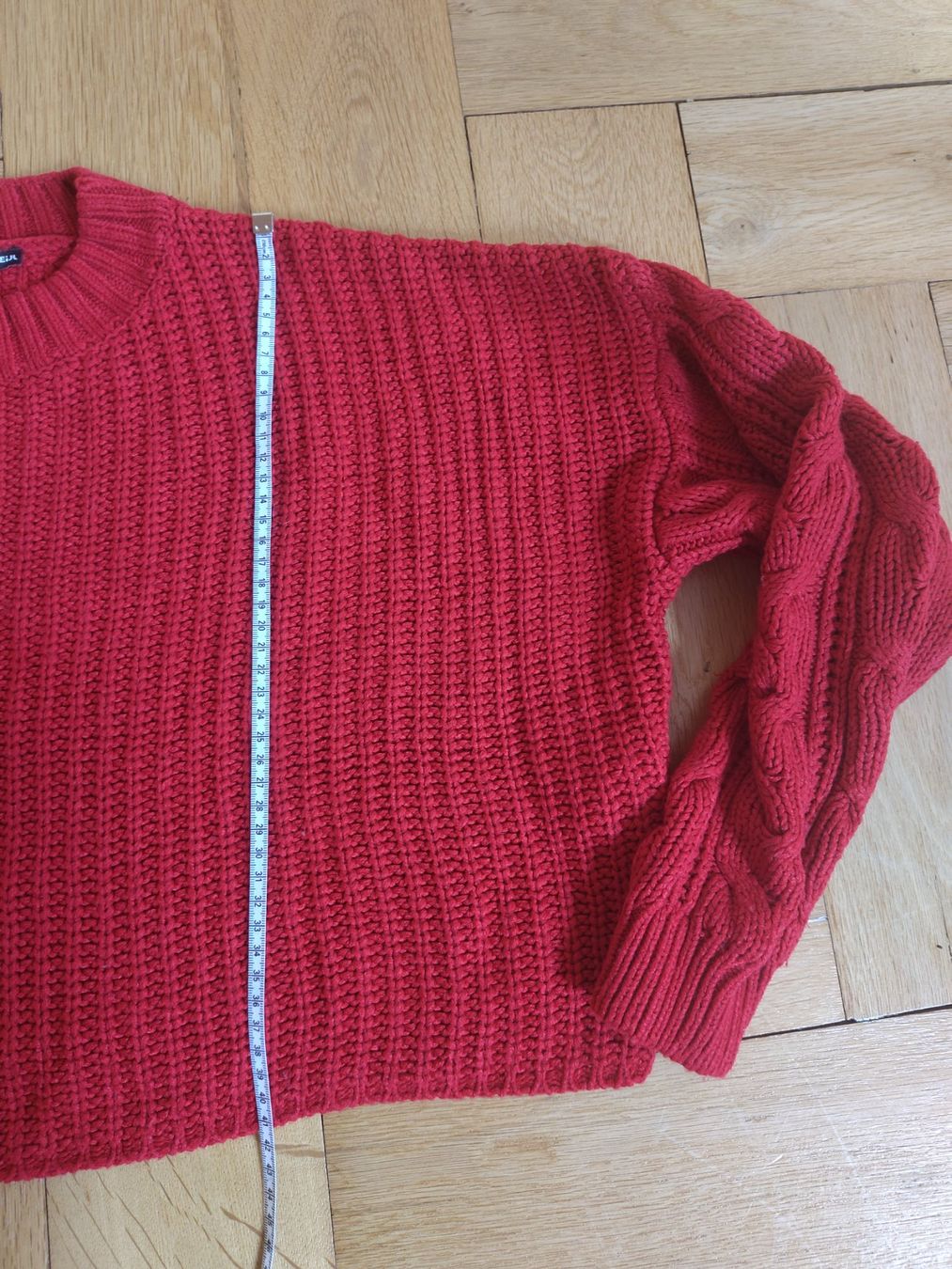 Pullover & Sweatshirts: Pullover – Gebraucht aus Bern von Linii 2