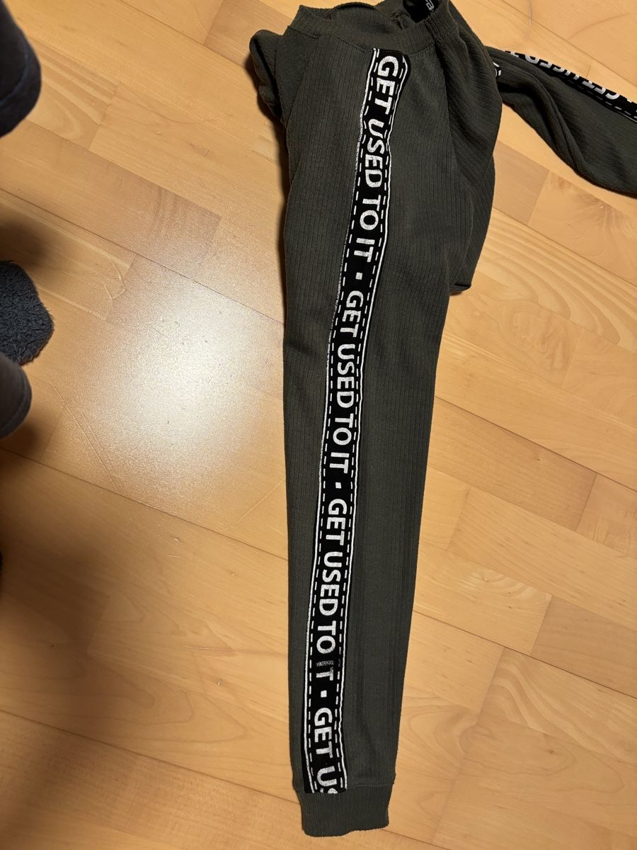 Maglioni & Felpe: Pullover grün L – Usato da Kesswil venduto da Branca-01 4