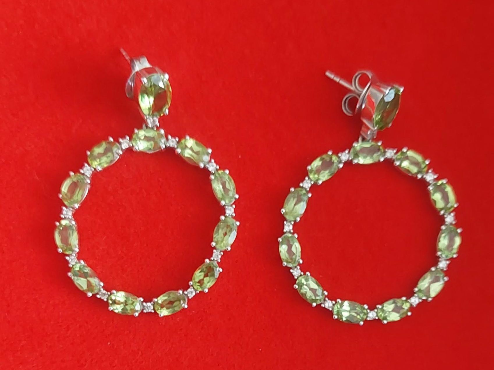 Ohrringe & -stecker: Orecchini in argento 925 con peridoto e zirconia – Gebraucht aus Tesserete von BreezyRose