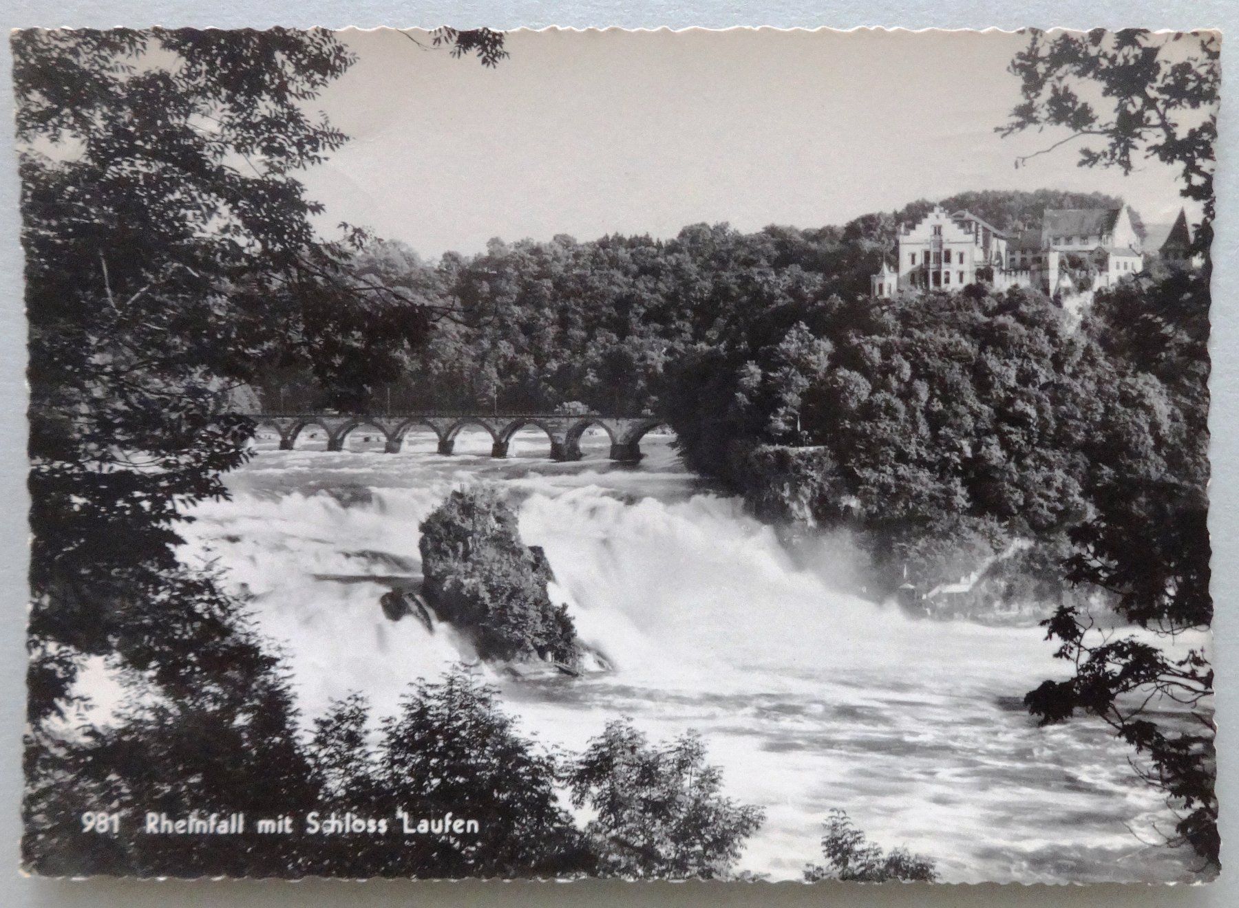 Ansichtskarten: Rheinfall mit Schloss Laufen – Defekt aus Fétigny von Billy2miny