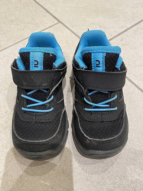Scarpe per ragazzi: Kinderschuhe – Usato da Bülach venduto da Peron83