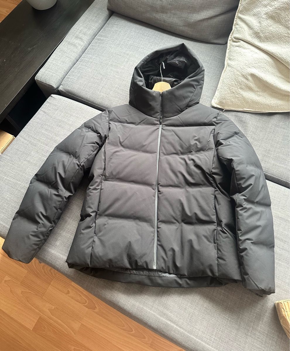 Uniqlo Giacche: Uniqlo Seamless Down Parka – Nuovo (secondo la descrizione) da Zürich venduto da lorfer 1
