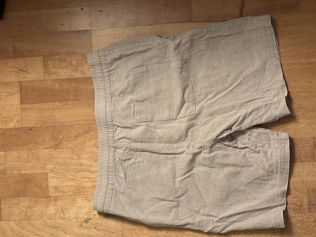 Pantaloni: Kurze Hose Zara – Usato da Meilen venduto da rr0 1