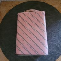Metalldose rosa