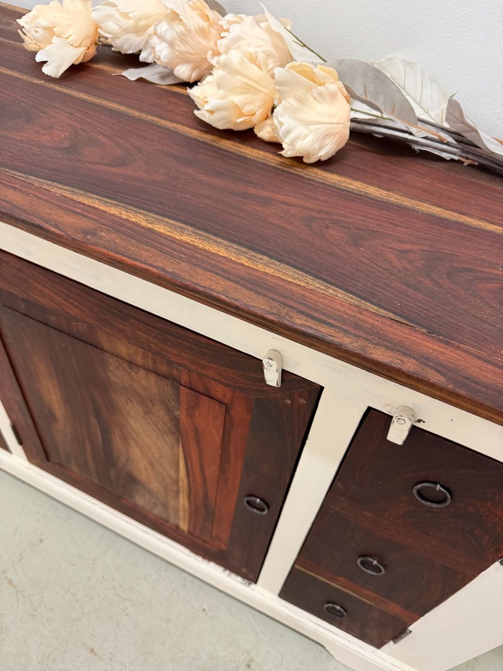 Kommoden: Sideboard Buffet sheesam restauriert vintage börnie's – Gebraucht aus Dottikon von beni1204 3