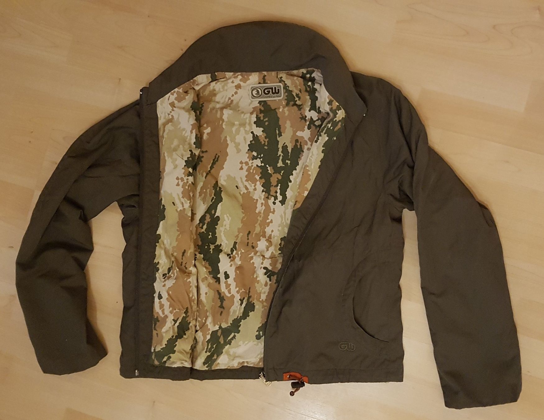 Giacche: Jacke: Übergangsjacke / Windjacke – Usato da Seewil venduto da HevySchluep 1