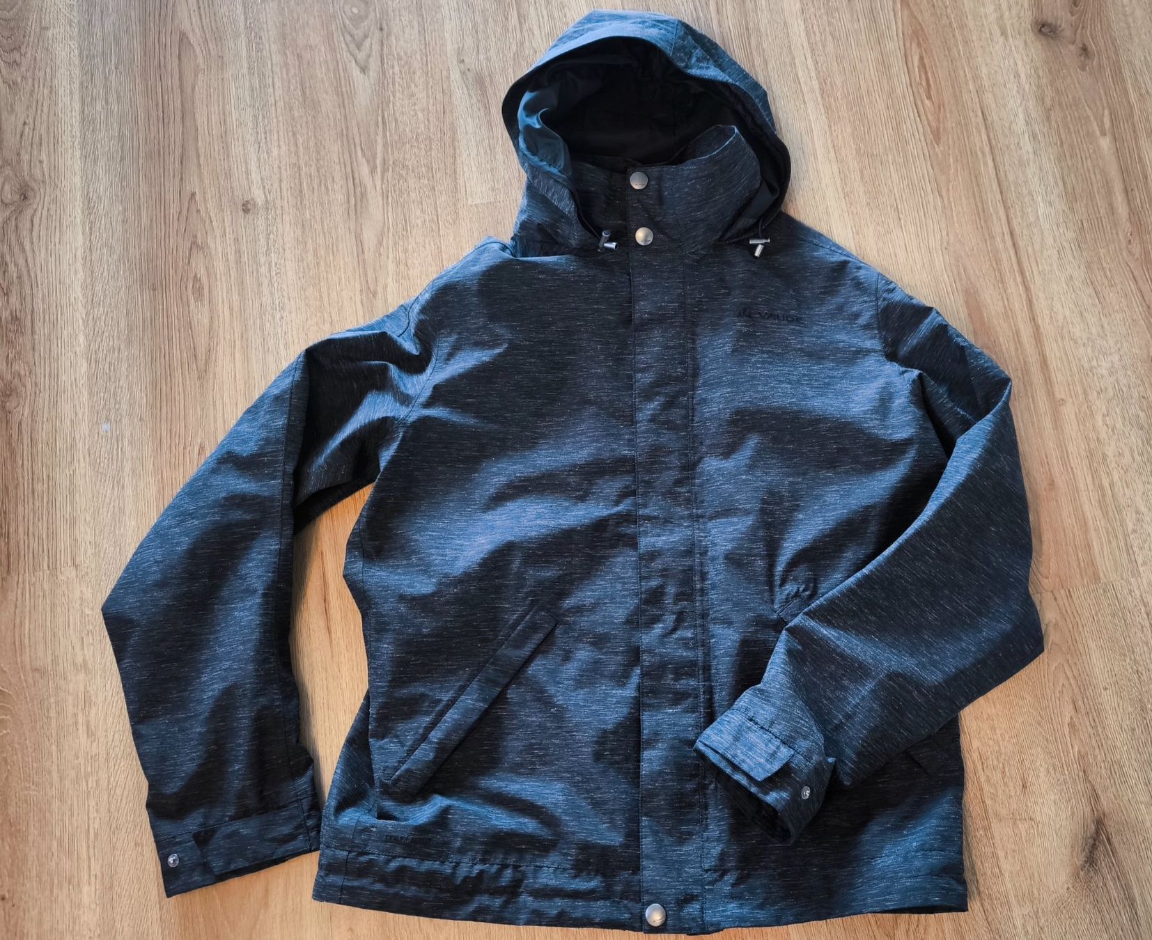 Vaude Jacken: Vaude Jacke 52 L – Gebraucht aus Ebikon von brombomboli
