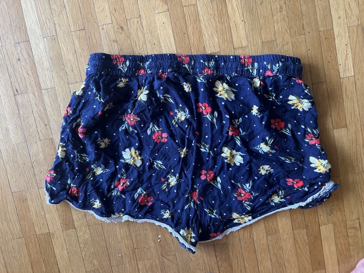 Manor Hosen: Manor Shorts leicht 158/164 – Gebraucht aus Tagelswangen von Bomu 2