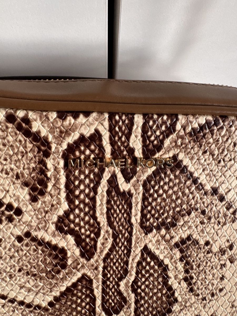 Michael Kors Borse da donna: Michael Kors Camera Bag – Nuovo e nell'imballaggio originale da hägglingen venduto da tamayra 5
