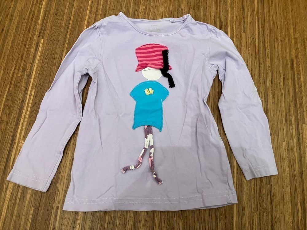 Blusen, T-Shirts & Tops: Mädchen Shirt, lila, Grösse 104, Langarm – Gebraucht aus Ruggell von VegasGirl