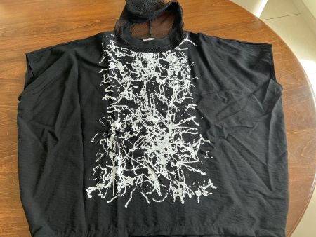 Schickes NAYA Kapuzenshirt, Gr. 2 Oversize oder XL