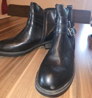 NeuwertigSchwarze Winterstiefeletten mit Schnalle, Grösse 39
