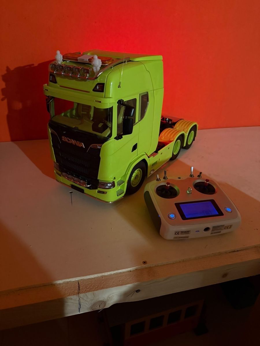 Modellismo RC: Rc Scania 1:14 /Servonaut – Usato da Altdorf UR venduto da modellbau-widmer 1