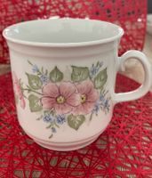 Tasse Schumann Arzberg Blumen handbemalt 94 guter Zustand