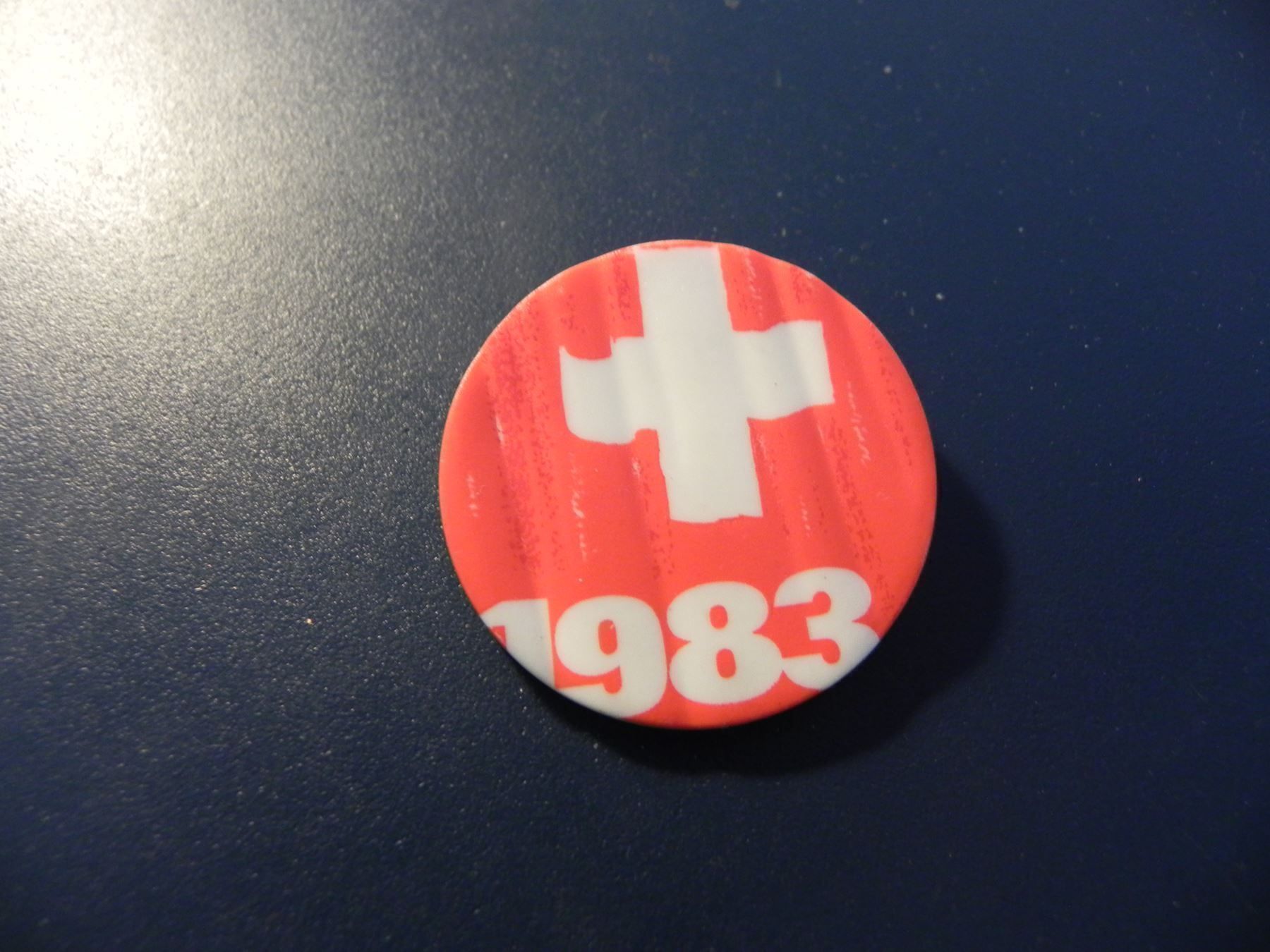 Spille & Fermagli: Abzeichen 1. August 1983 – Antico da Biel/Bienne venduto da Gogolozi