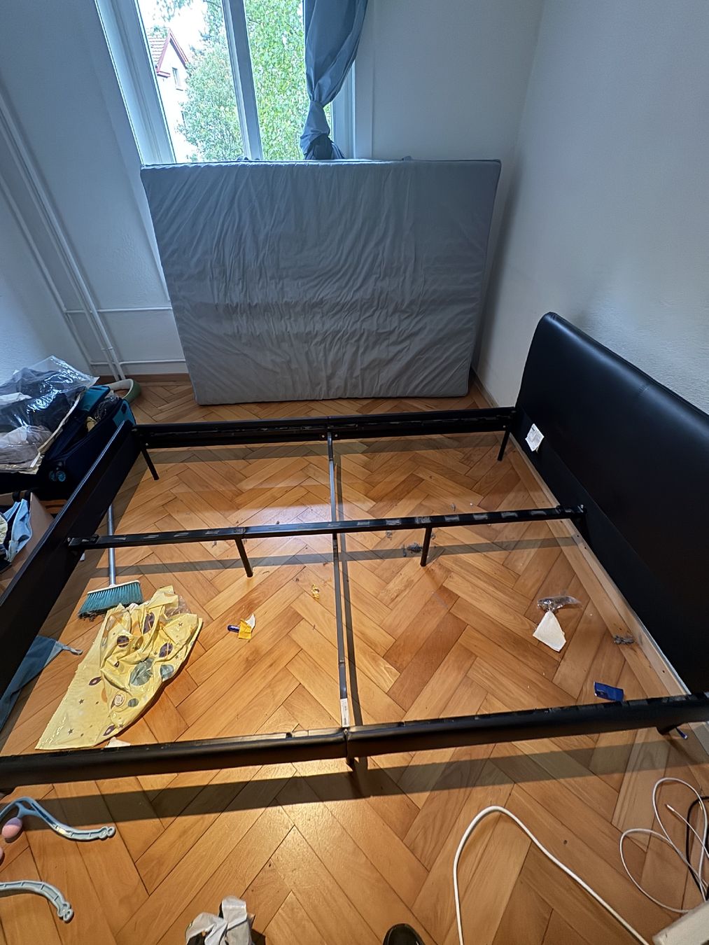 Letti: Ikea SLATTUM Double Bed 140*200cm – Usato da Bern venduto da zho_kps2 2