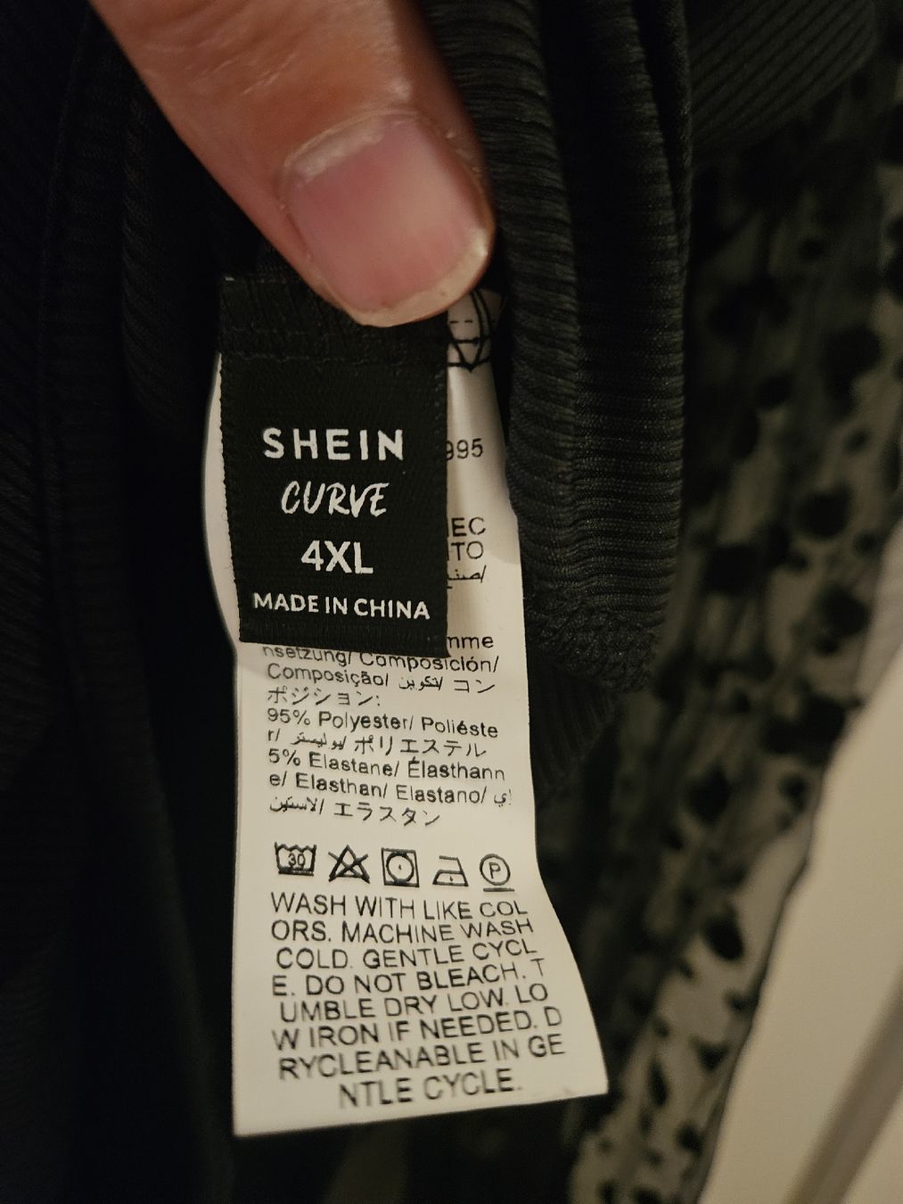 Shein Tops: body noire – Neu und originalverpackt aus Savigny von vei_8t66 1