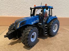 SIKU New Holland T8.300
