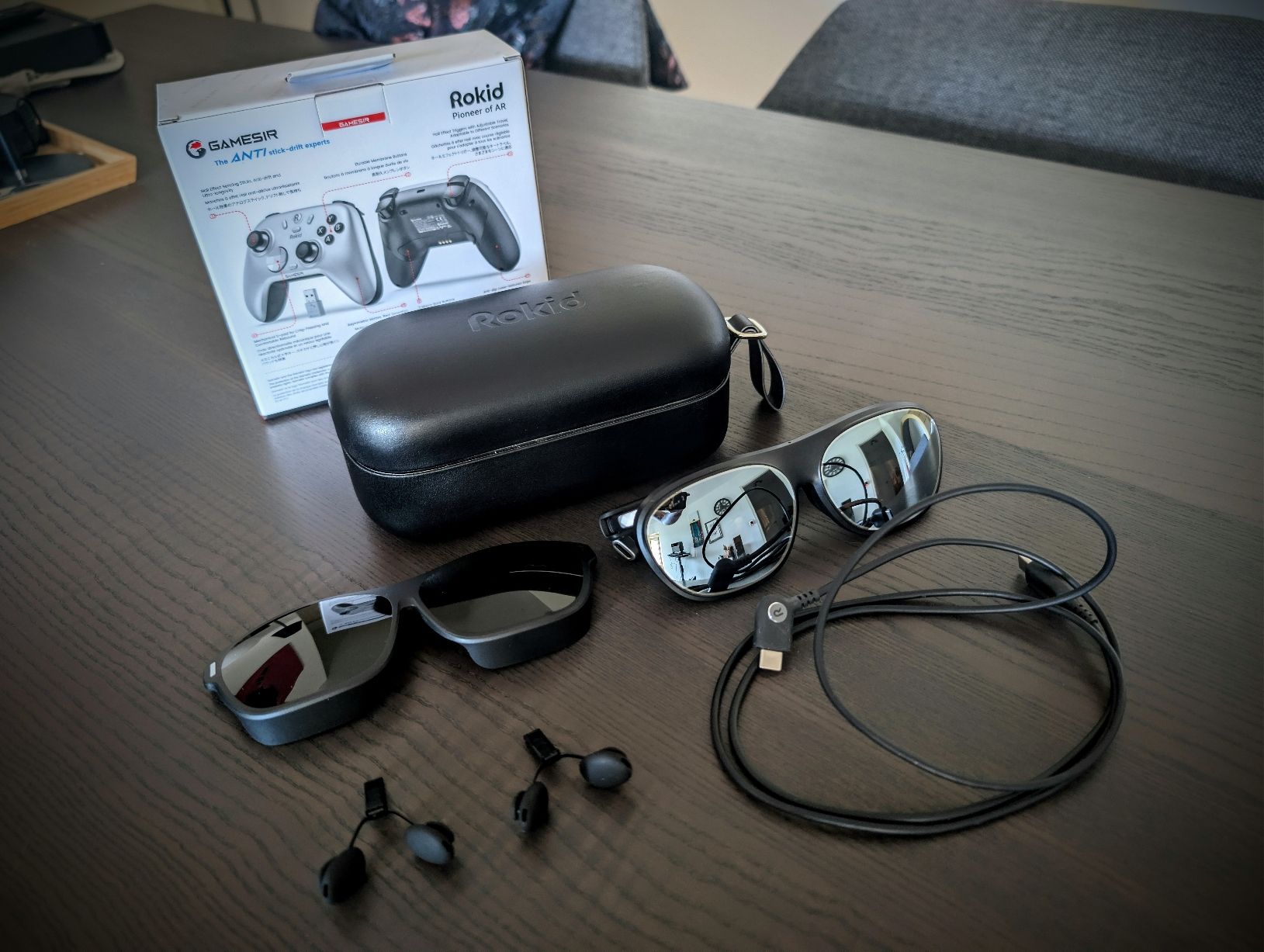 VR Brille: Rokid Max 2 AR-Brille + Rokid x GameSir Controller – Neu (gemäss Beschreibung) aus Neuenhof von m-a-b