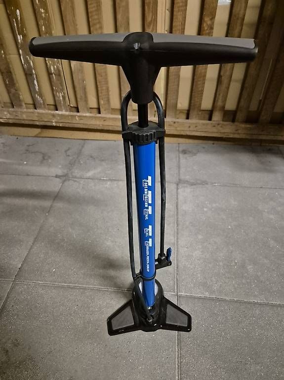Pumpen: Fahrradpumpe – Gebraucht aus Basel von jul_hr8h