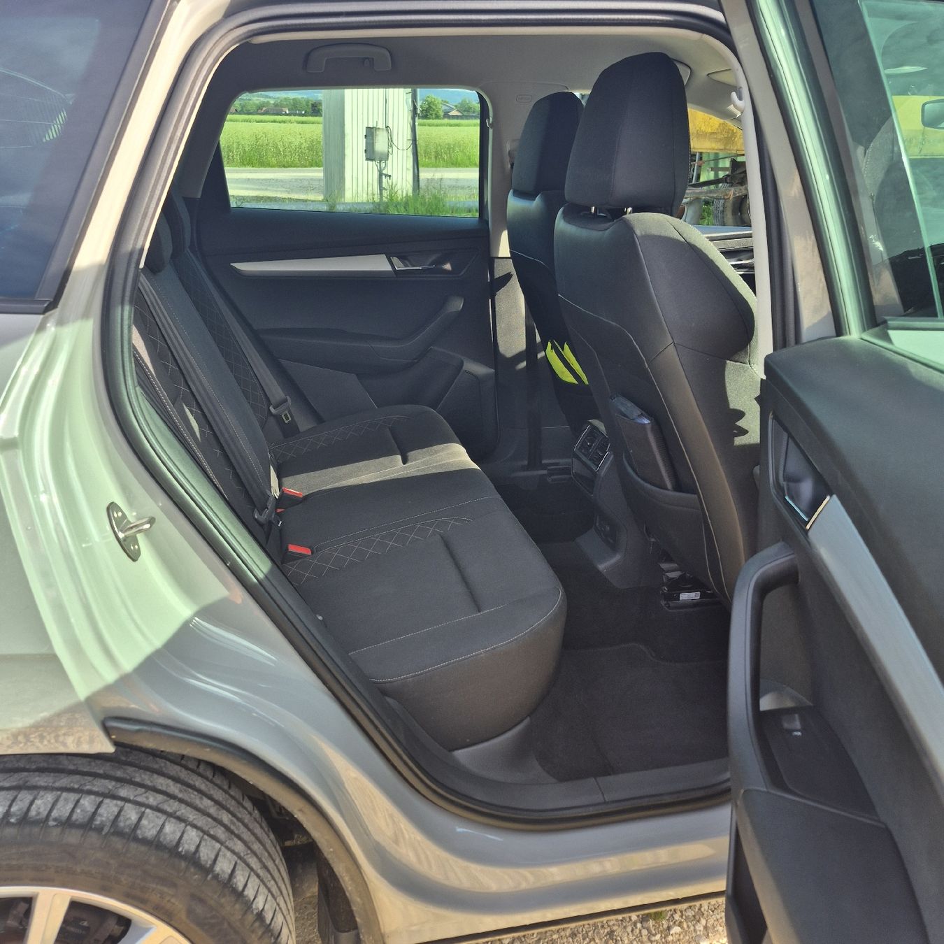 Skoda Automobili: Skoda Karoq – Usato da Studen BE venduto da Amanda1219 7