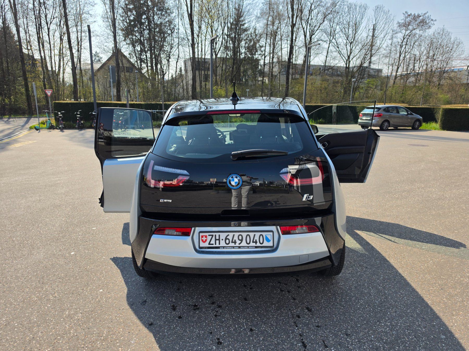 BMW Automobili: BMW i3- mit Range Extender-keine Reichweitenangst – Usato da Zürich venduto da gandiface 3