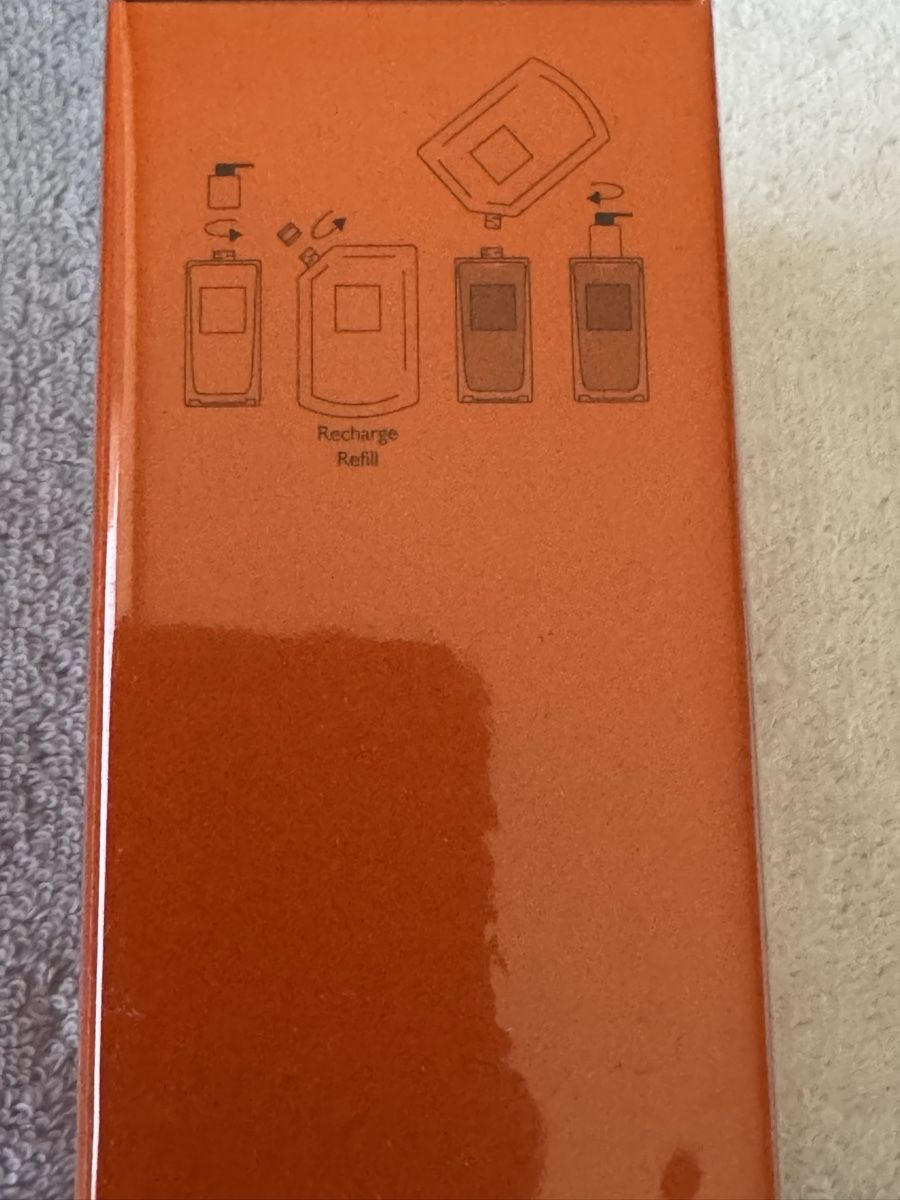 Hermès Duschen: Hermès gel douche Eau de Rhubarbe rechargeable 200ml  – Neu und originalverpackt aus Genève von Allisgood 2