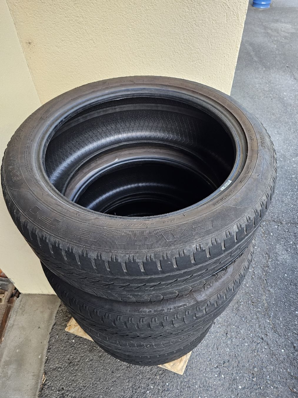 Altro in Scrittura & Disegno: 4 x Goodyear Eagle F1 275/45/21 – Usato da Collonges venduto da arashee 2