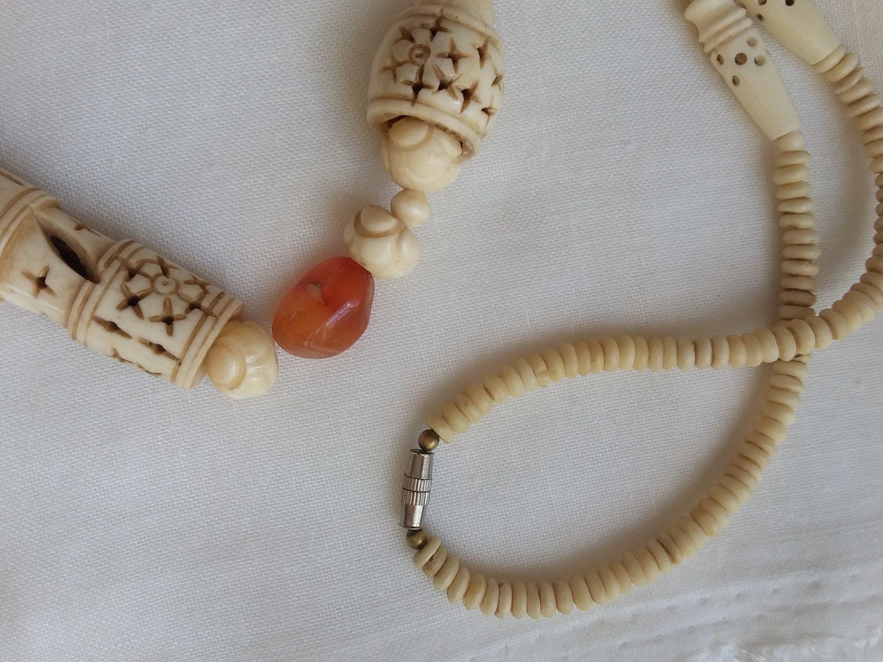 Catenine: Vintage Handgeschnitzte Kette Collier Afrika – Usato da Zürich venduto da helsan 8
