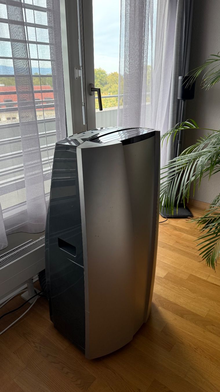 De'Longhi Condizionatori: Portable air conditioner DeLonghi – Usato da Versoix venduto da FatCohiba