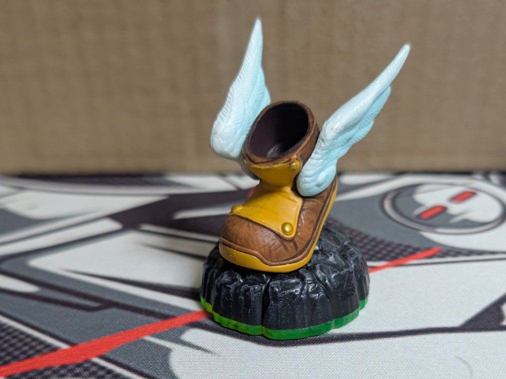 Statuette: Skylanders: Spyros Adenture Winged Boots – Usato da Ennetmoos venduto da ale.cannabona