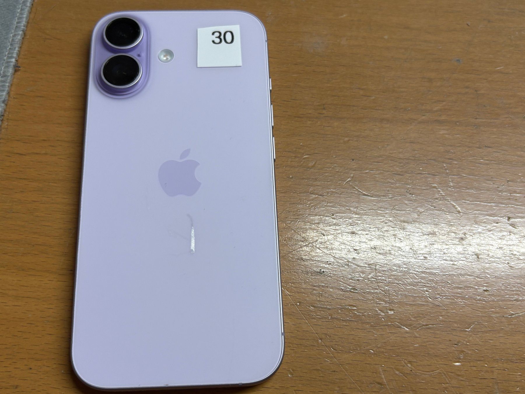 Apple Portables: Iphone 17 256Gb mit Apple Garantie#30 – D'occasion à Au SG par bah_6f5w 1
