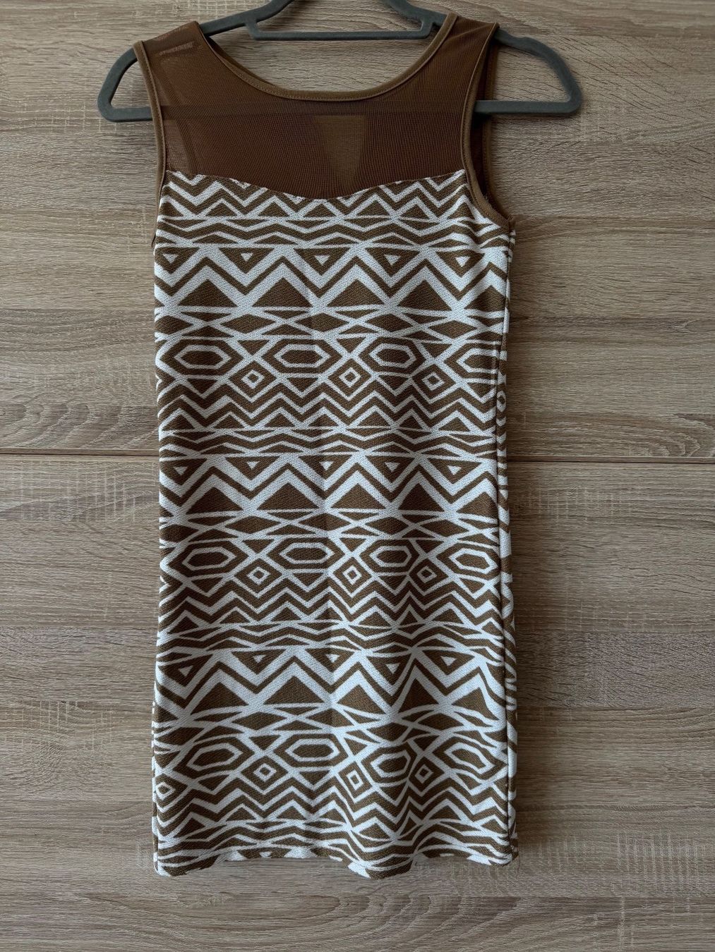 Vestiti: Robe motif brune blanche – Nuovo (secondo la descrizione) da Montreux venduto da Izapechee
