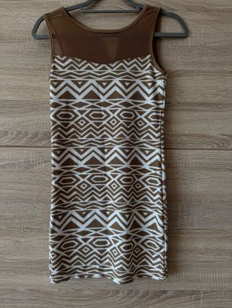 Robe motif brune blanche