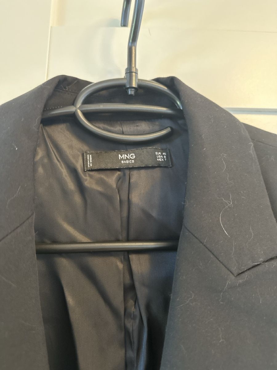 Mango Giacche: Blazer schwarz Grösse 40 Mango – Usato da Adlikon venduto da Chbu84 1