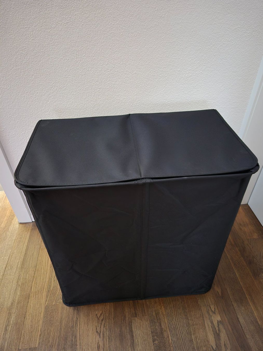 Cesti per biancheria: Black extra large double laundry basket – Usato da Zürich venduto da monadiederich 3