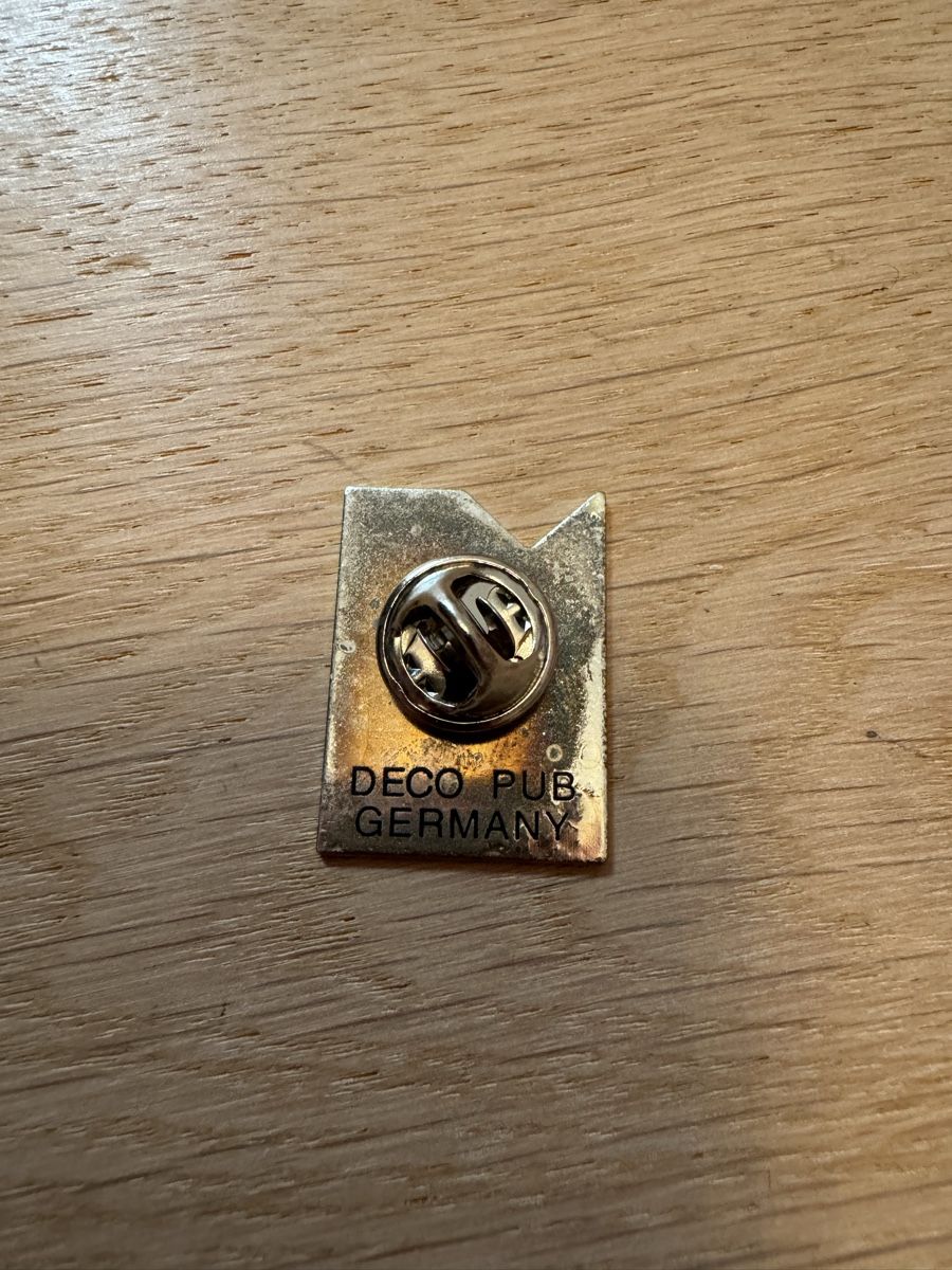 Placchette & Badge: Pin / Anstecker MFR – Usato da Winkel venduto da Schorley 1